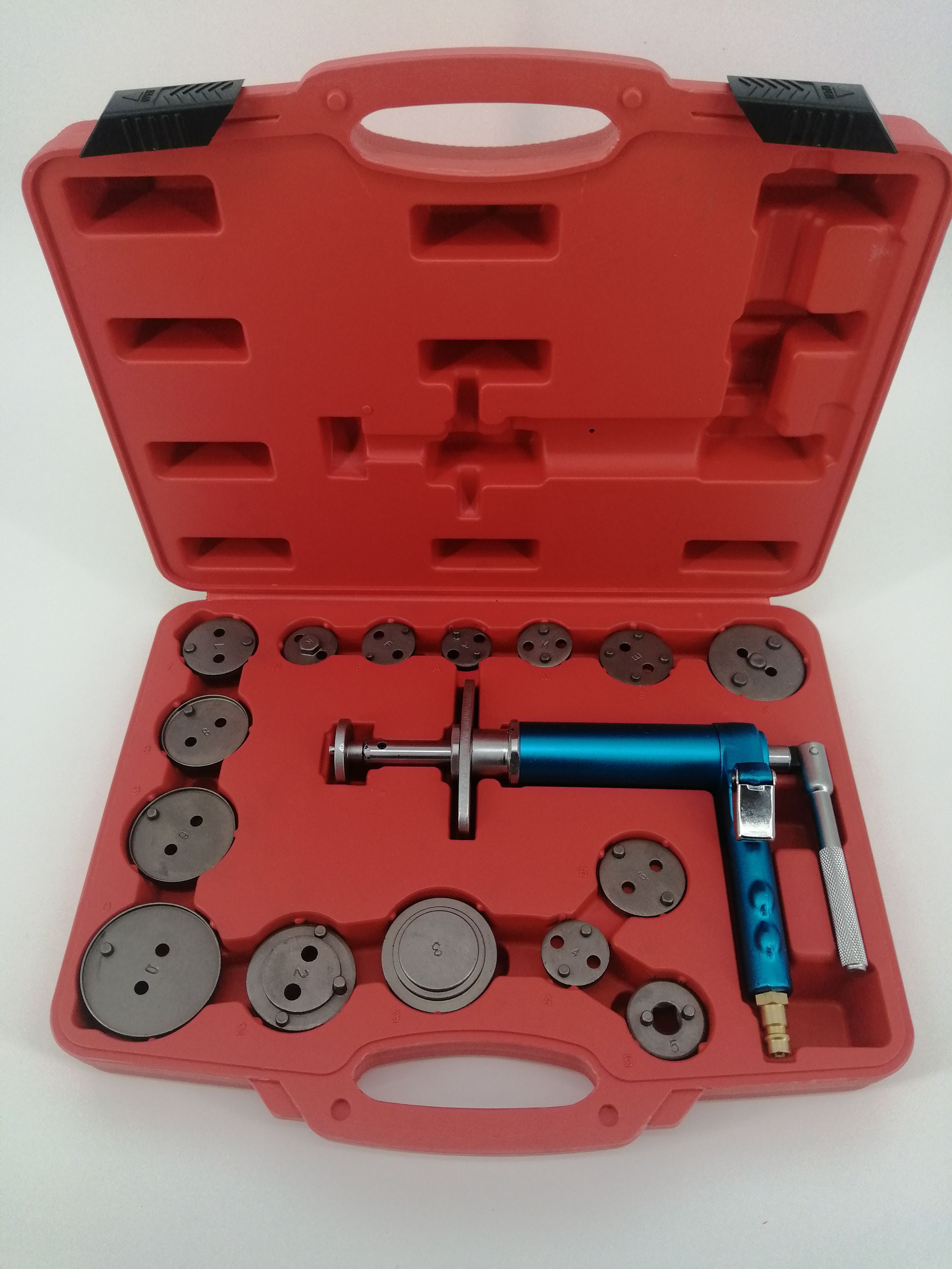 Kit outils de repousse piston de frein pneumatique | WURTH Kit outils de repousse piston de frein pneumatique | WURTH